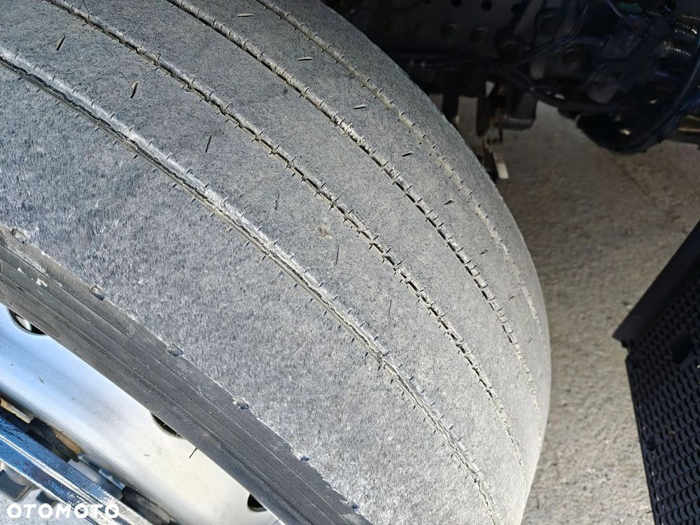 Mercedes-Benz ACTROS 1845 315/60R22,5 - 18