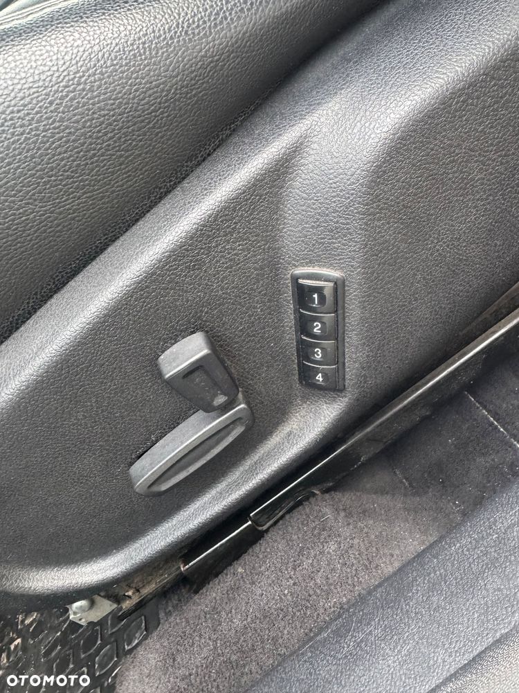 Ford Mondeo 2.0 TDCi Ghia - 8