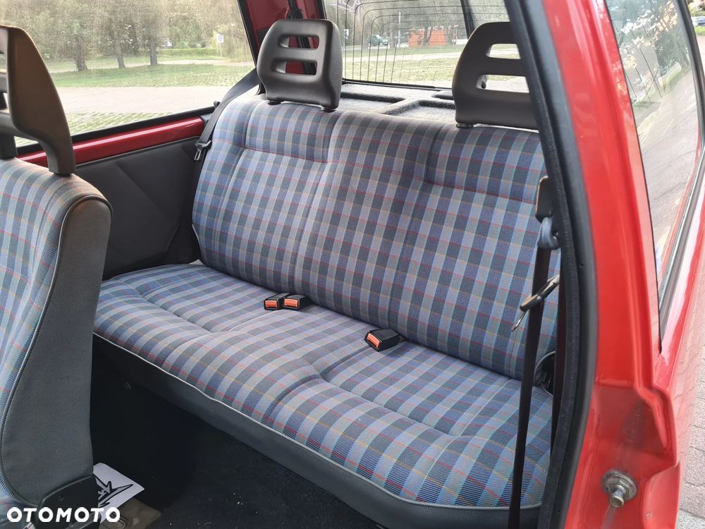 Fiat Uno 899 - 10