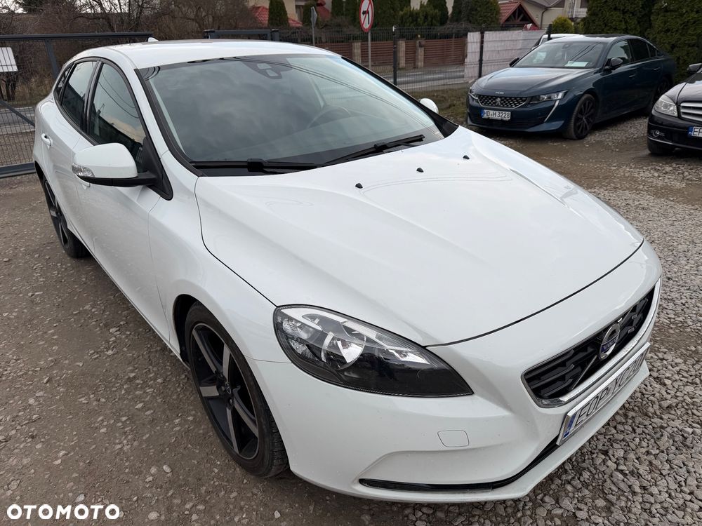 Volvo V40 D2 - 9