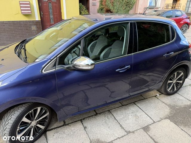 Peugeot 208 1.2 PureTech Allure S&S - 17