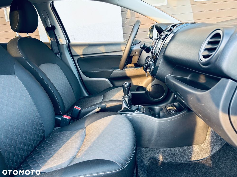 Mitsubishi Space Star - 22