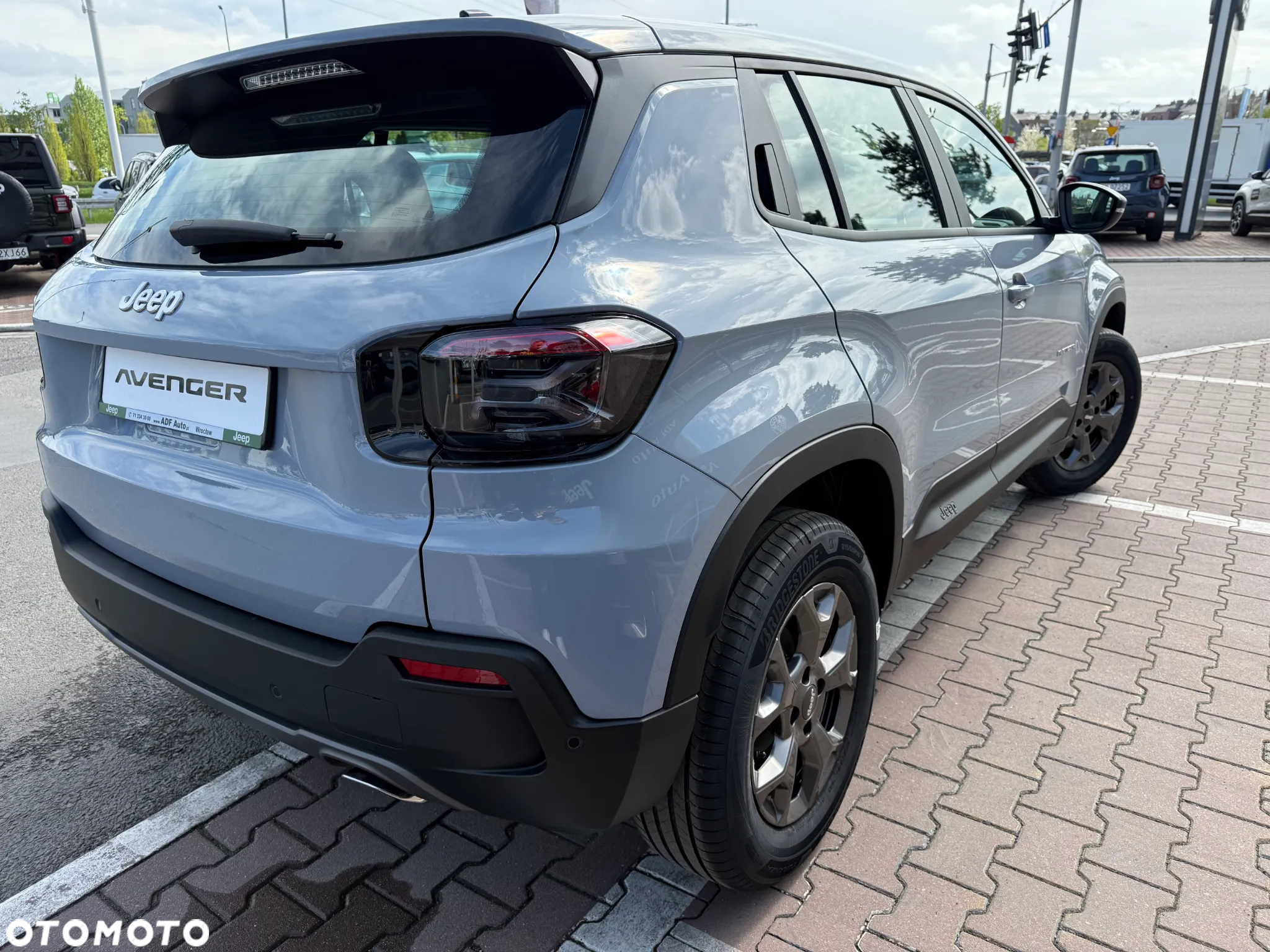 Jeep Avenger 1.2 T3 mHEV Longitude FWD eDCT6 - 5