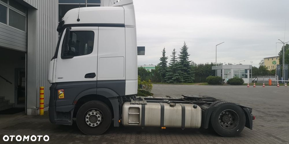 Mercedes-Benz ACTROS MP4 - 5