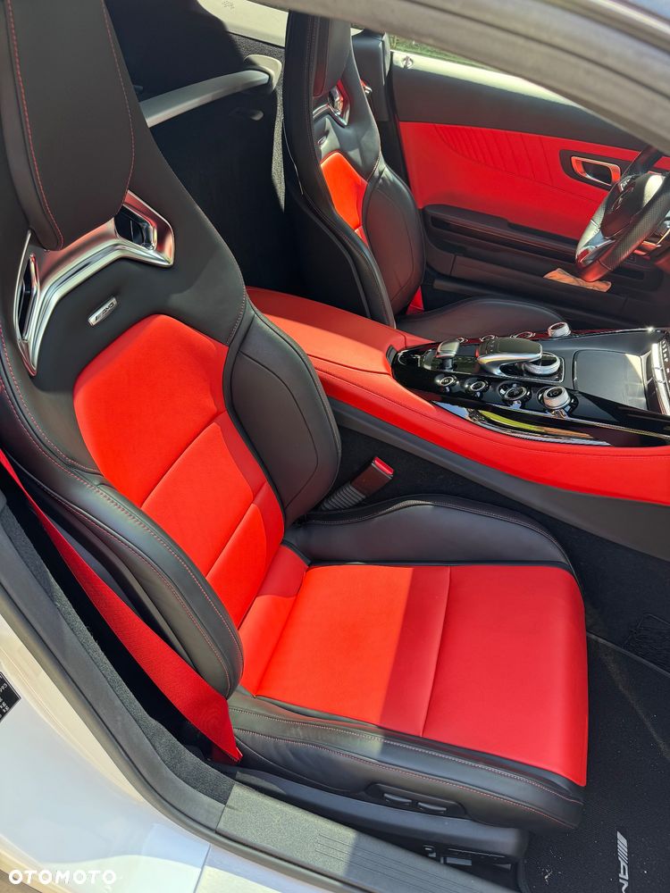 Mercedes-Benz AMG GT - 18