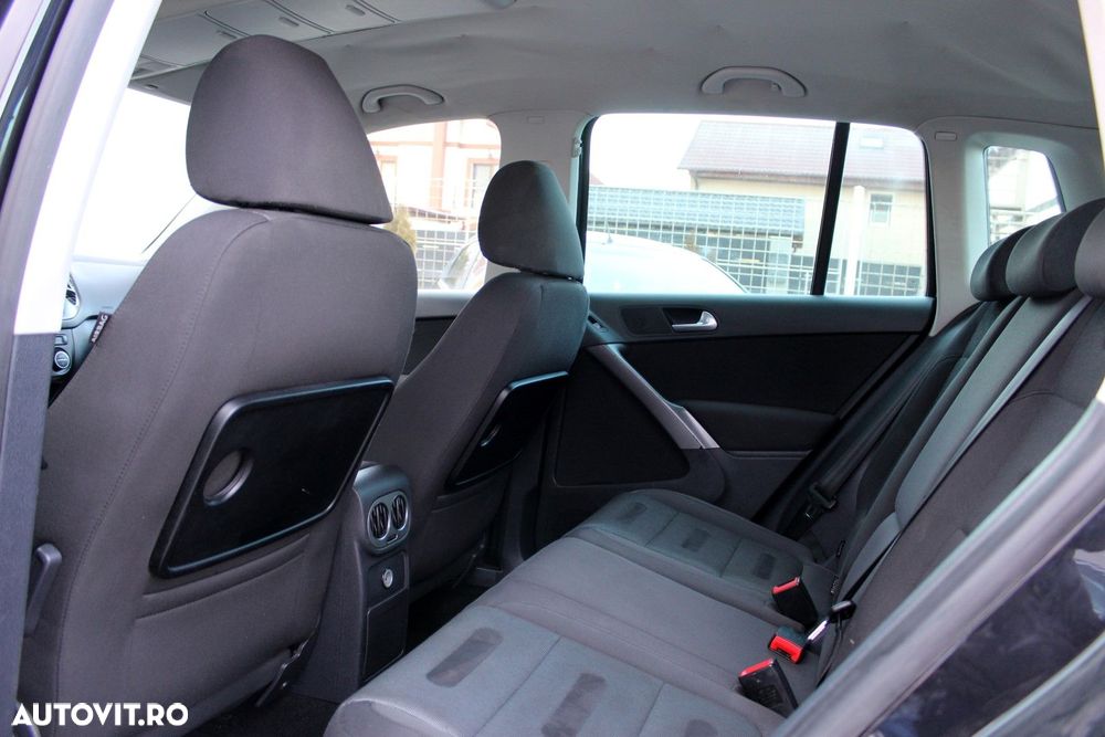Volkswagen Tiguan - 9