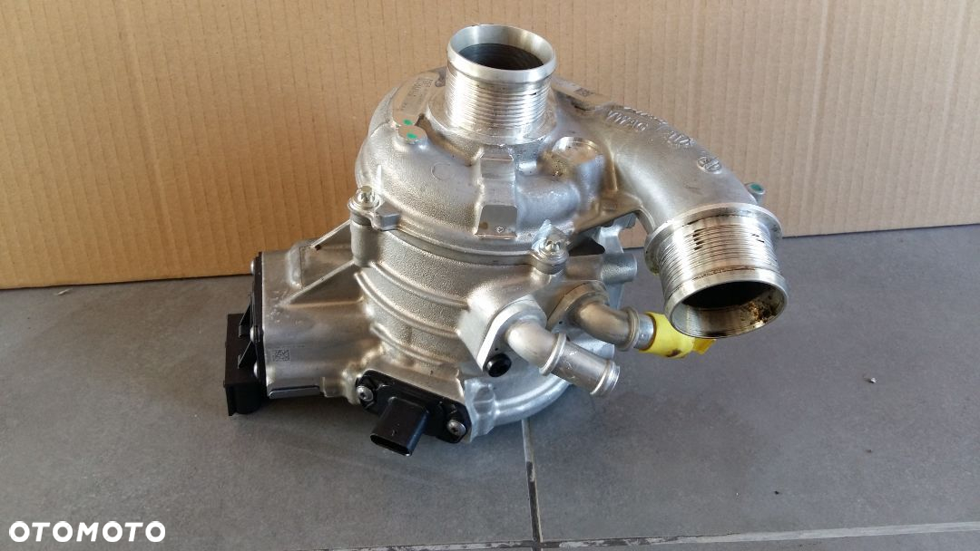 AUDI Q7 SQ7 4.0 TURBOSPRĘŻARKA TURBINA 057145601F - 2