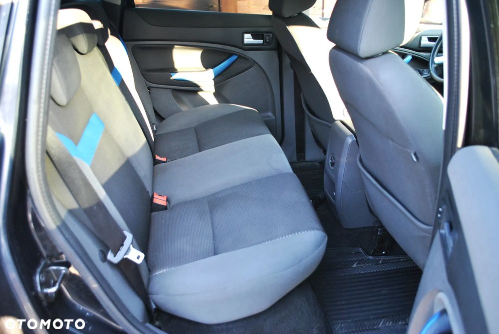 Ford Kuga 2.0 TDCi Titanium - 13