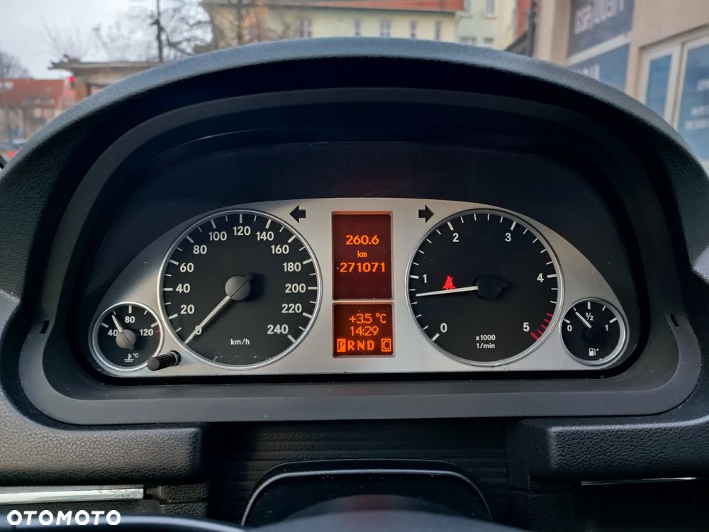 Mercedes-Benz Klasa B 180 CDI Autotronic - 15