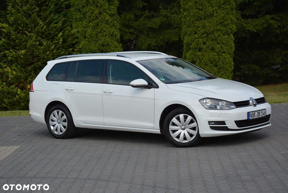 Volkswagen Golf 1.6 TDI BlueMotion Technology DSG Lounge - 10