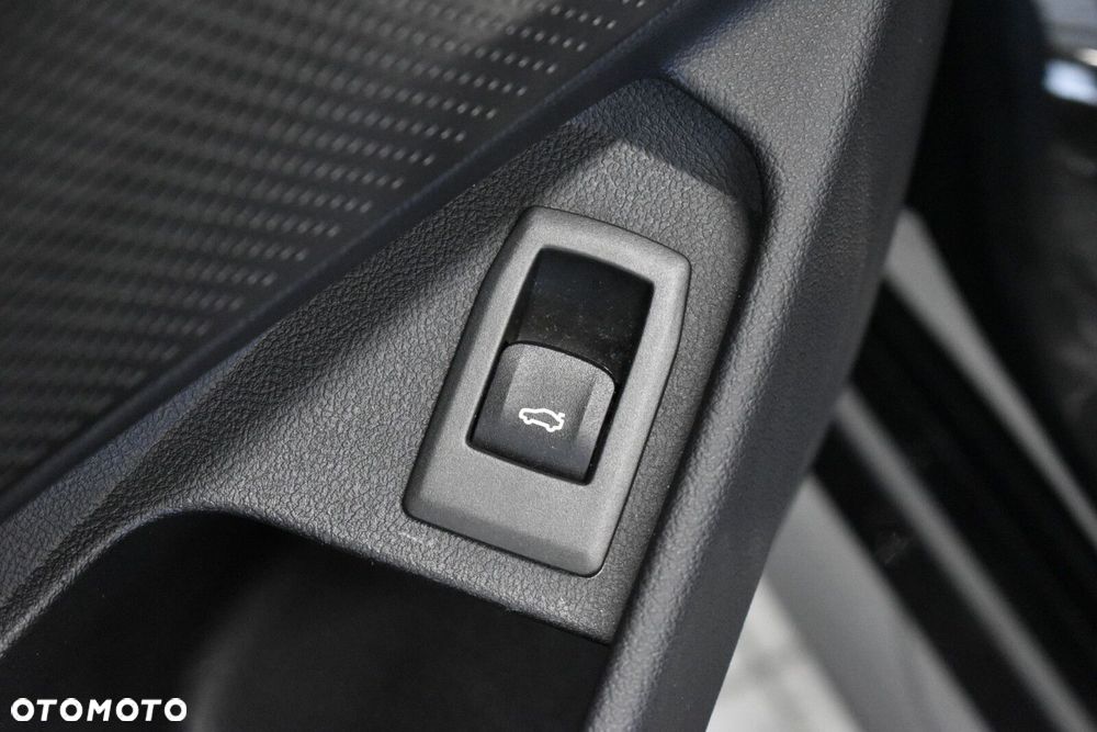 BMW Seria 3 - 10