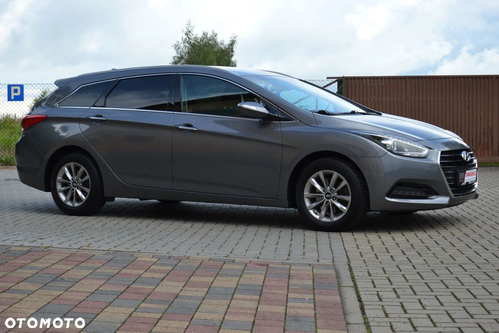 Hyundai i40 Kombi blue 1.7 CRDi DCT Premium - 8