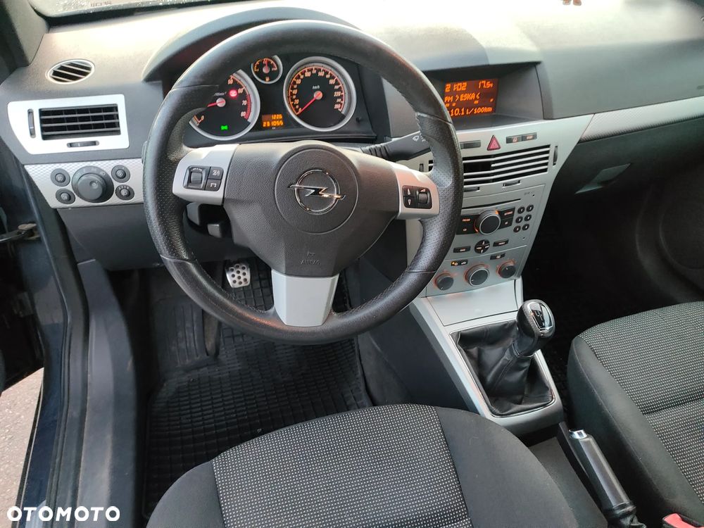 Opel Astra 1.8 Sport - 10
