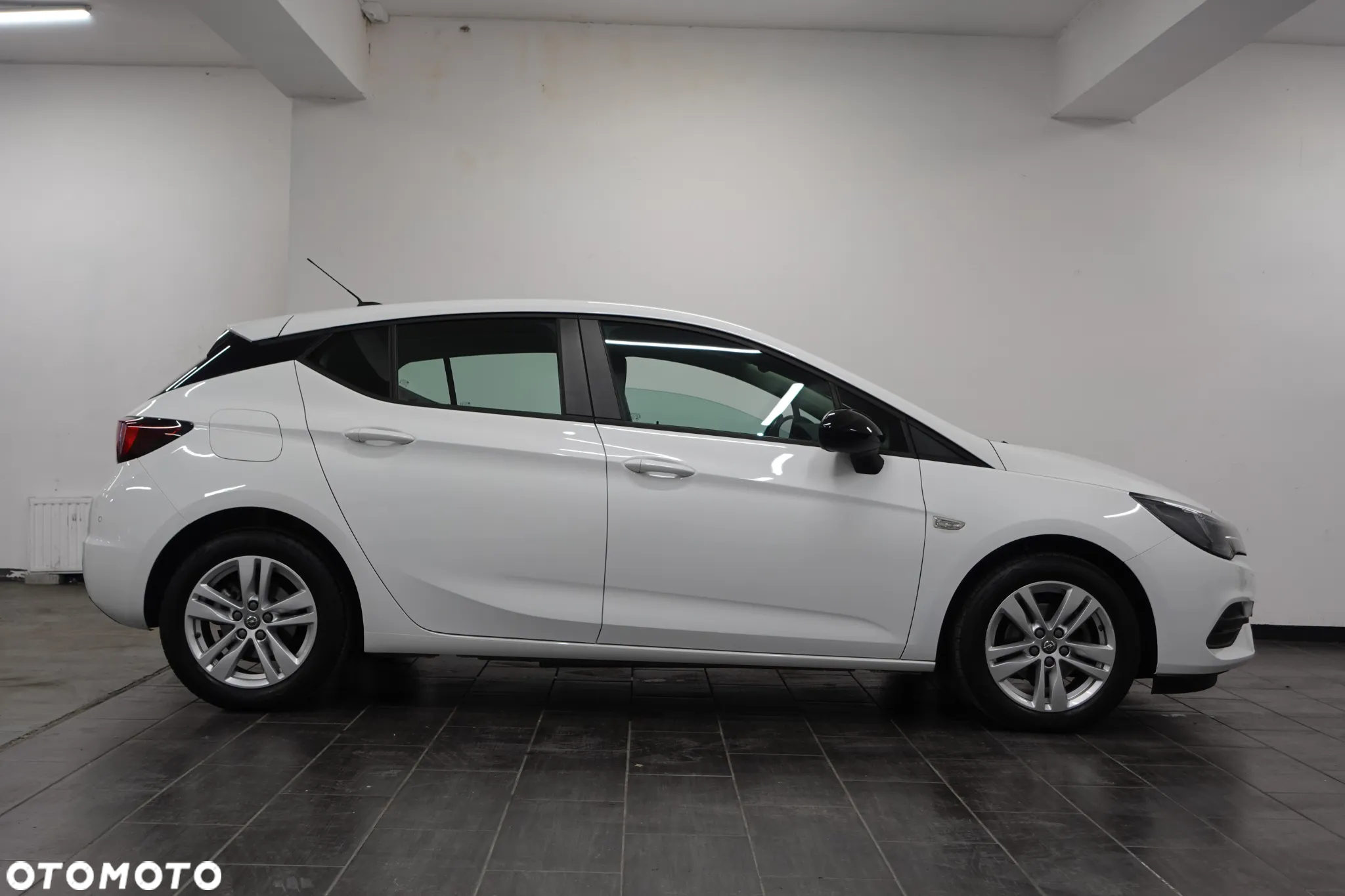 Opel Astra 1.5 D Start/Stop Elegance - 11