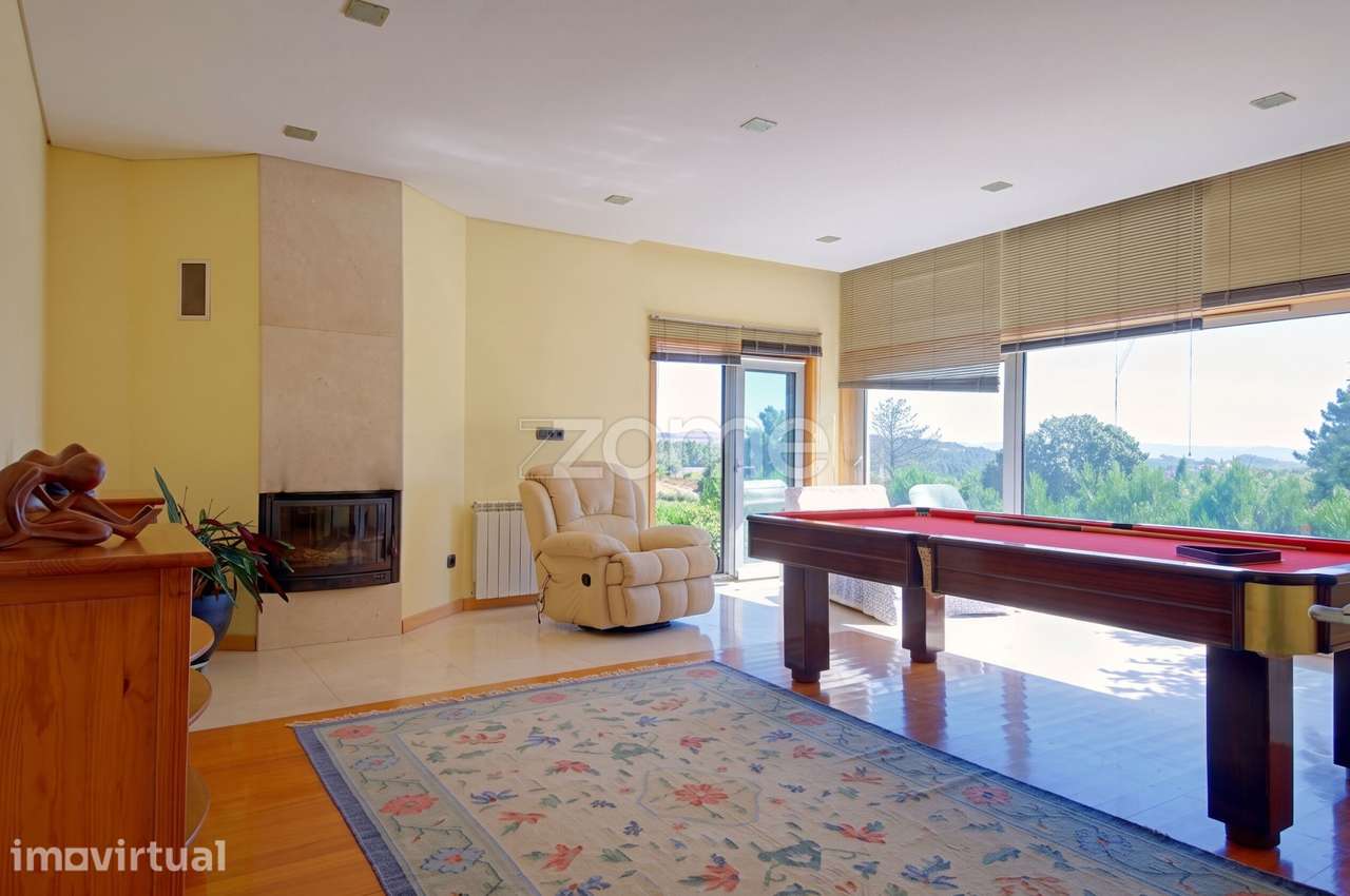 Moradia térrea T4 | Vila Real | 5.000 m² de terreno e Cascais a 1 h... - Grande imagem: 2/39