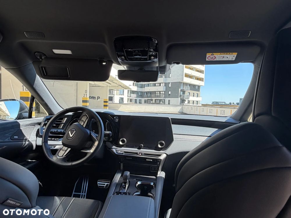 Lexus RX 500h F Sport - 38