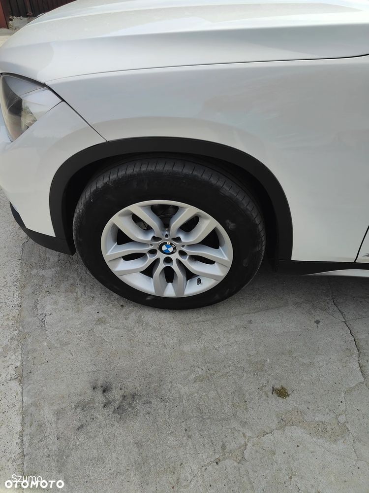 BMW X1 xDrive18d - 12