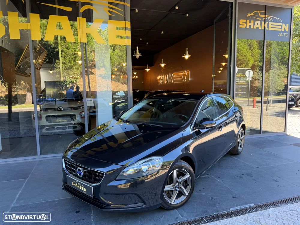 Volvo V40 D4 Summum - 1