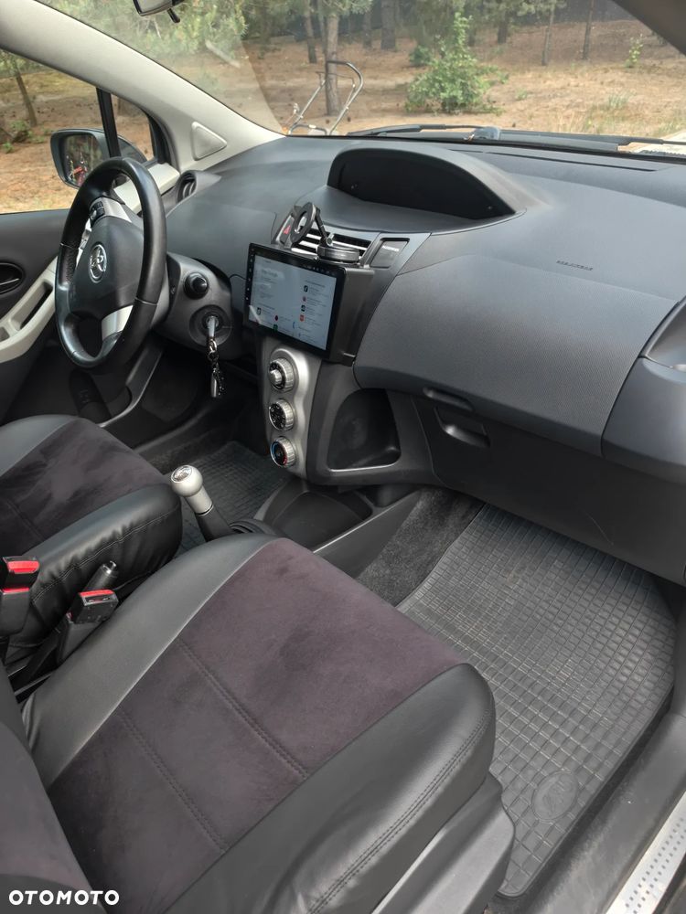 Toyota Yaris 1.3 Sol - 31