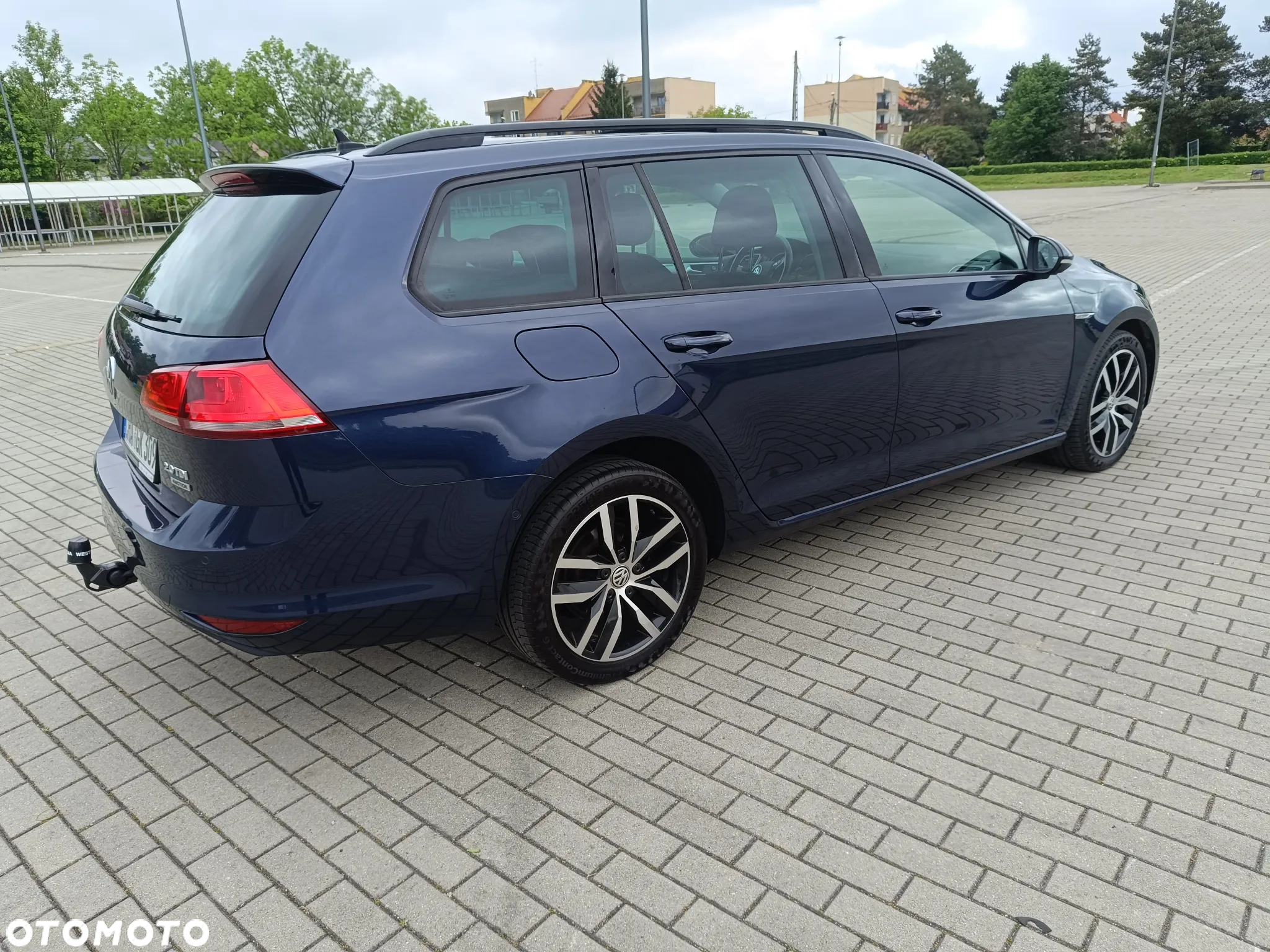 Volkswagen Golf 2.0 TDI 4Motion BlueMotion Technology Cup - 14