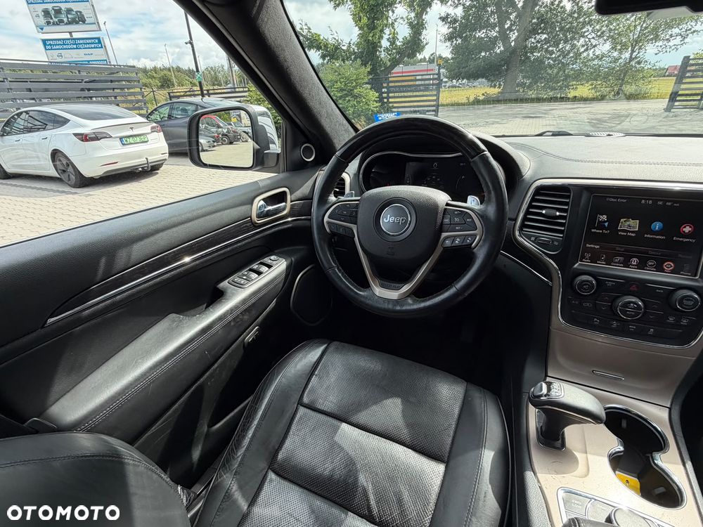 Jeep Grand Cherokee - 15