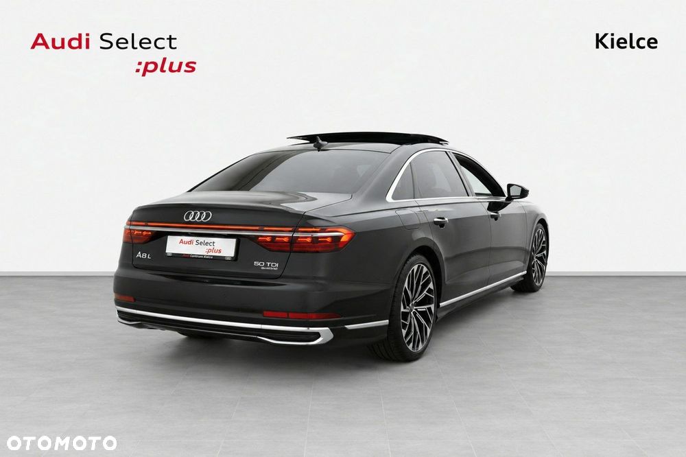 Audi A8 - 4