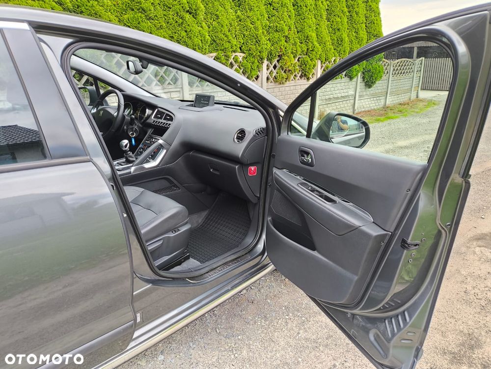 Peugeot 3008 HDi 150 Allure - 17