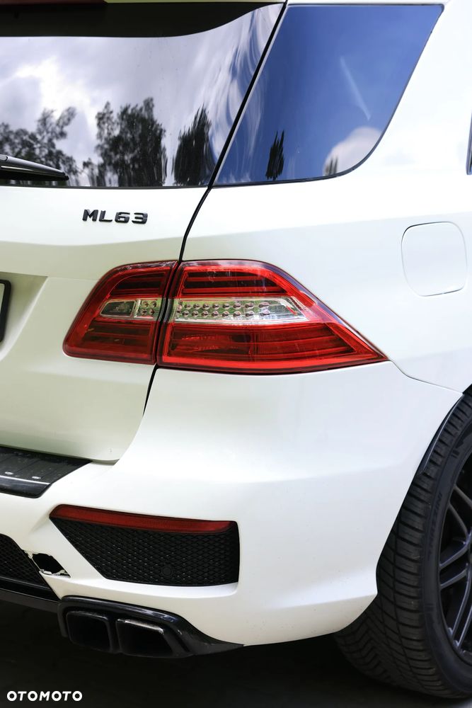 Mercedes-Benz ML - 21