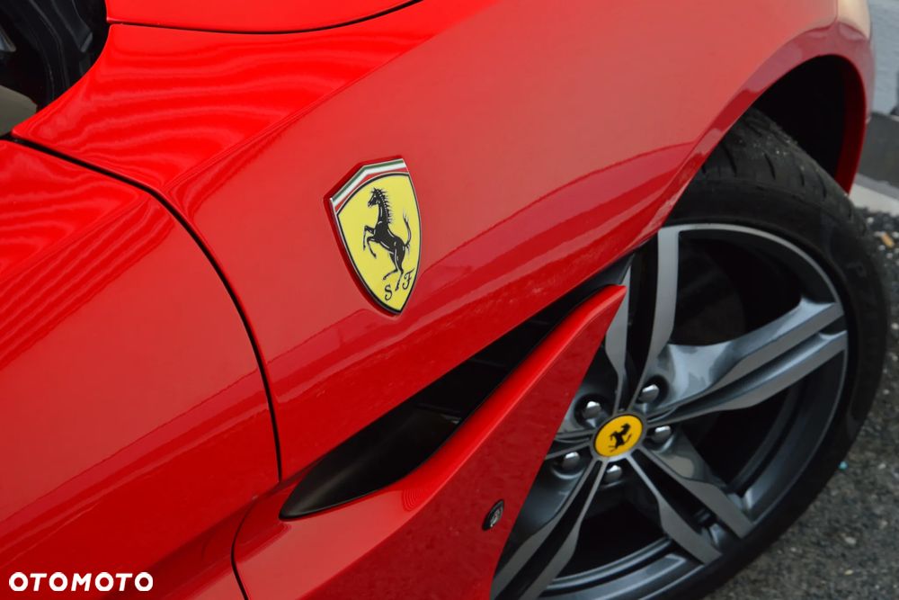 Ferrari Portofino - 14