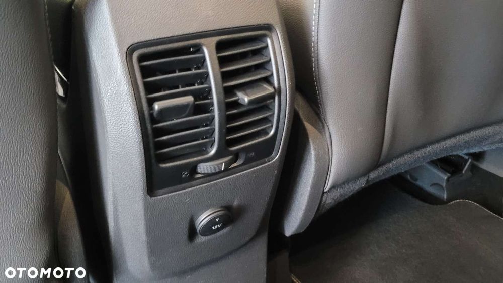 Ford Kuga - 24