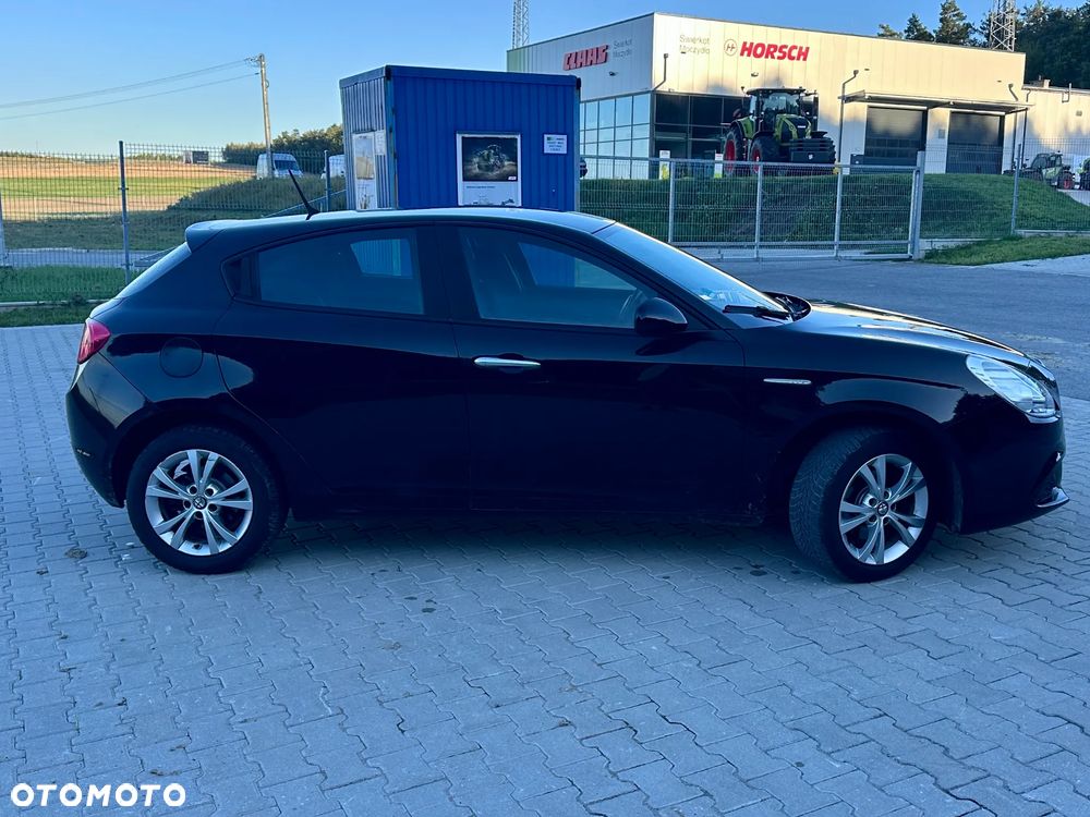 Alfa Romeo Giulietta 1.6 JTDM 16V Sport - 2