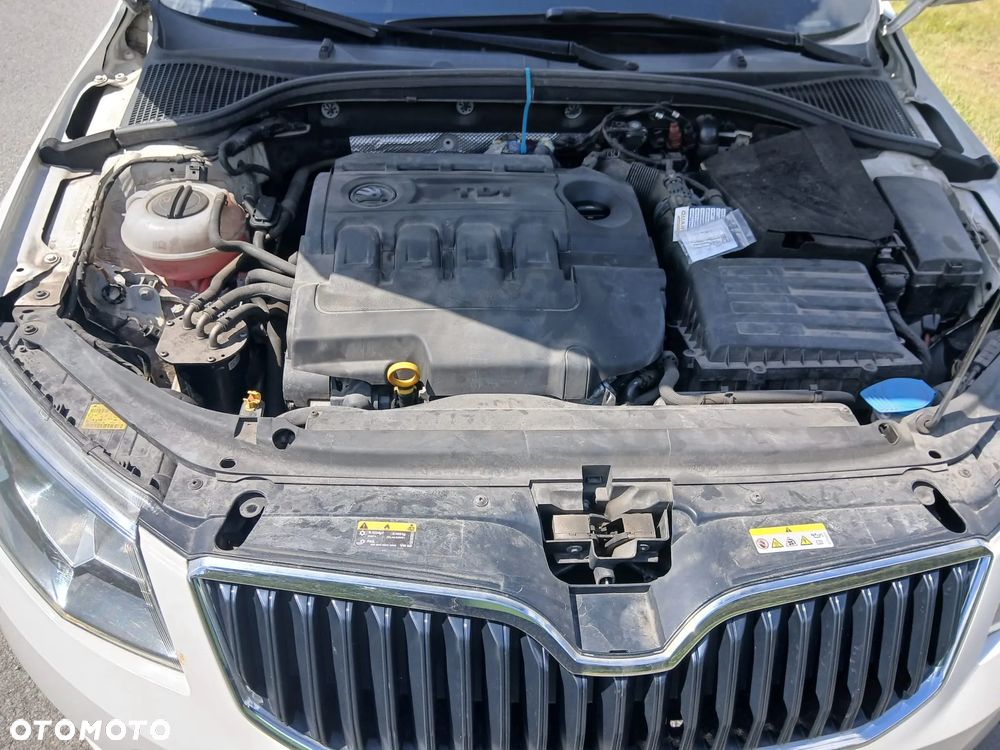 Skoda Octavia 1.6 TDI Solution - 11