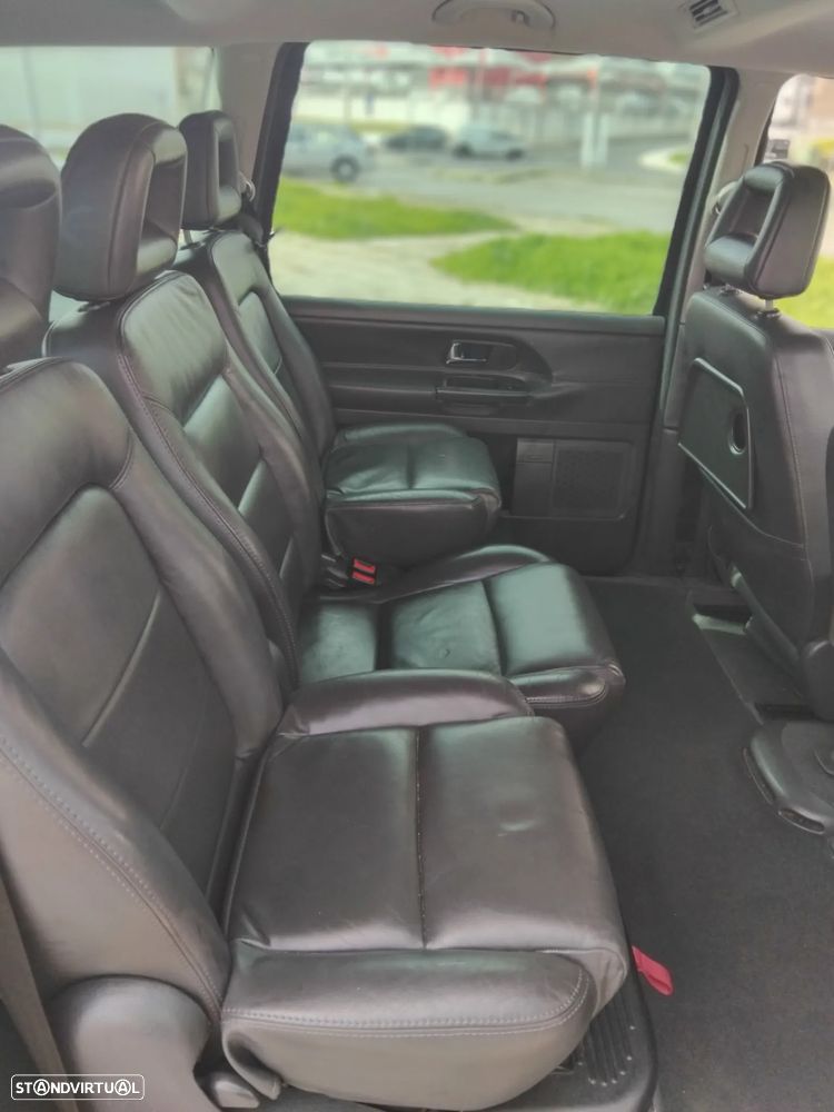 VW Sharan 2.0 TDI Confortline - 29