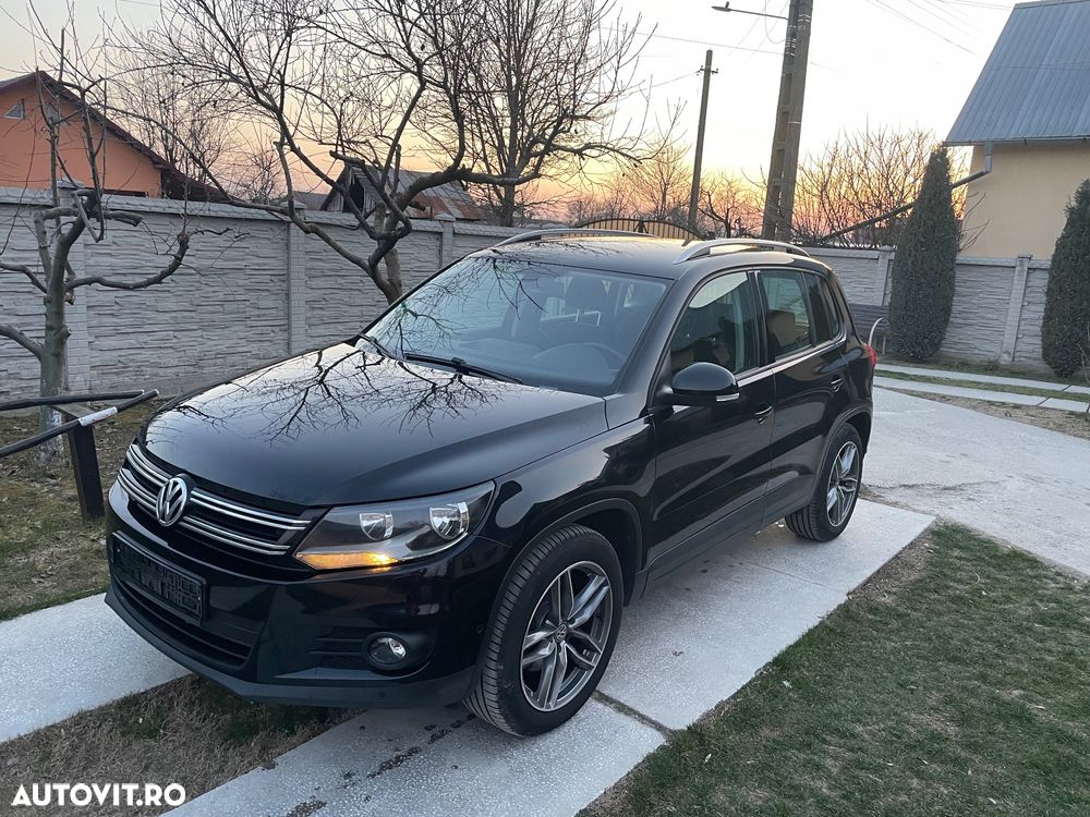 Volkswagen Tiguan - 1