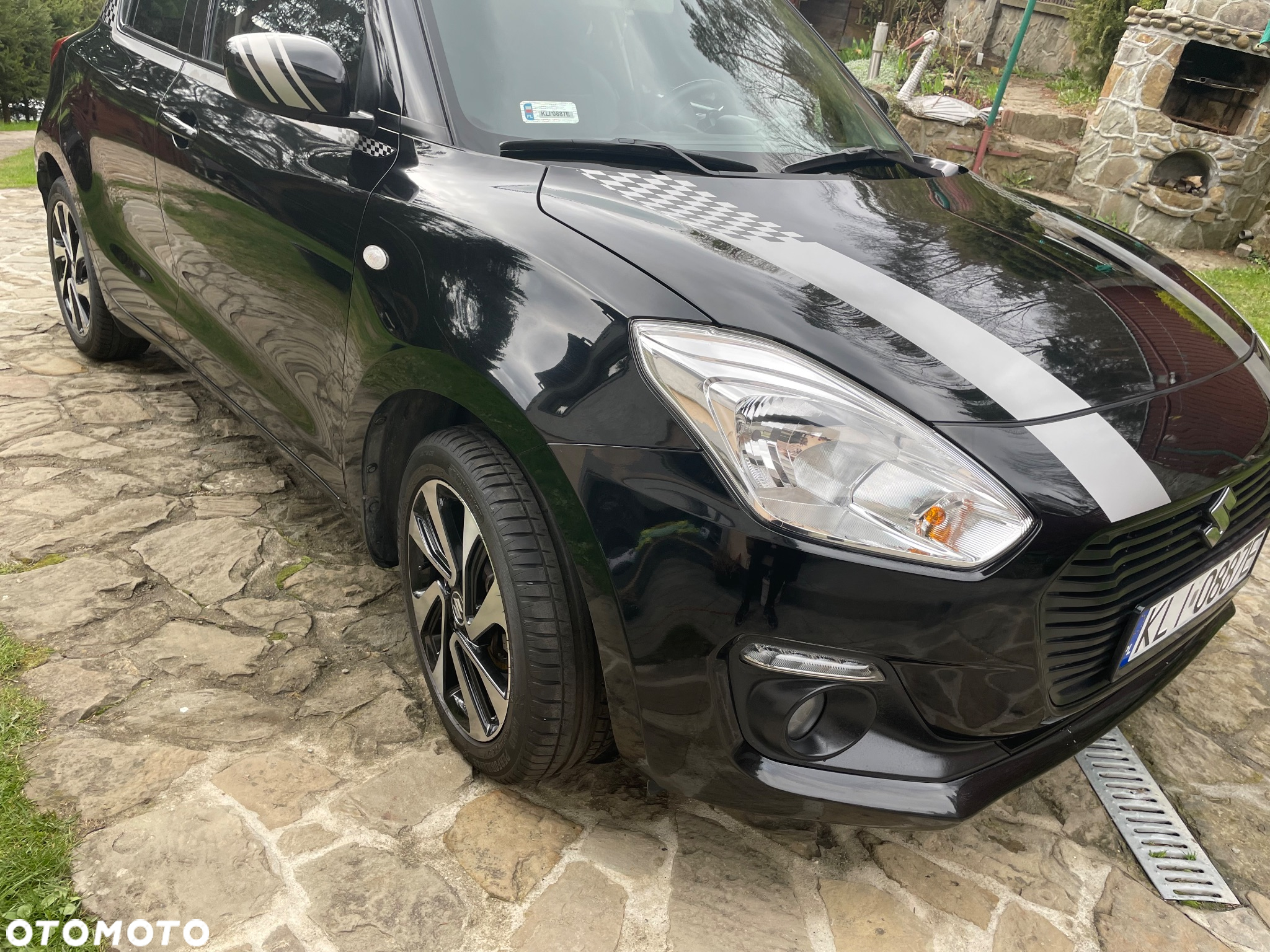 Suzuki Swift 1.0 T Premium Plus - 7