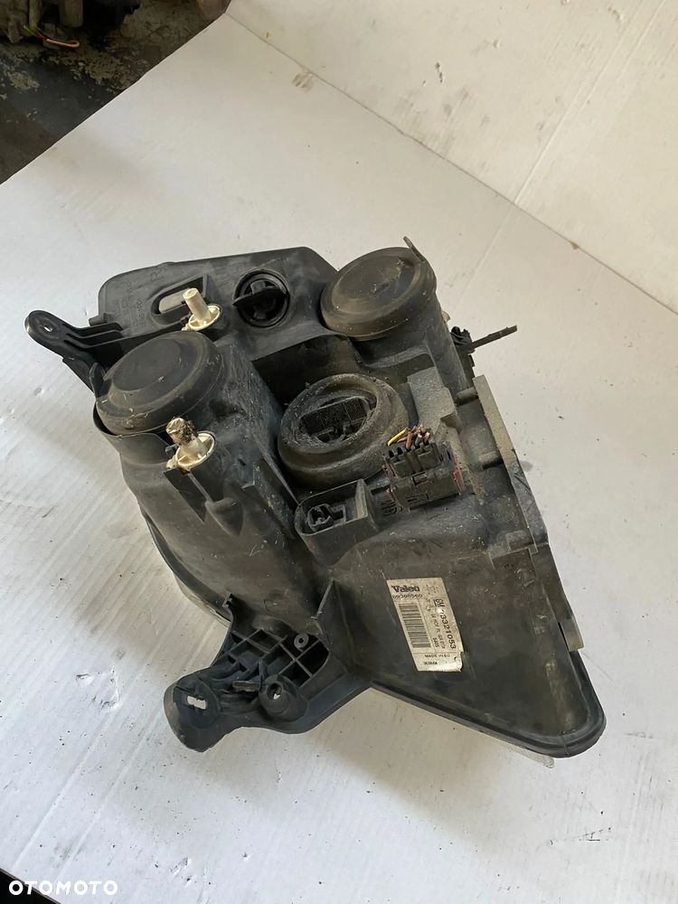 lampa prawa przód przednia europa opel meriva a - 2