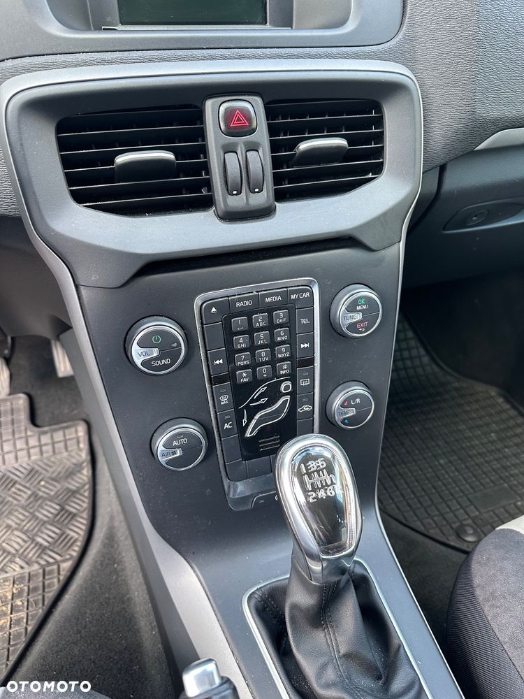 Volvo V40 - 11