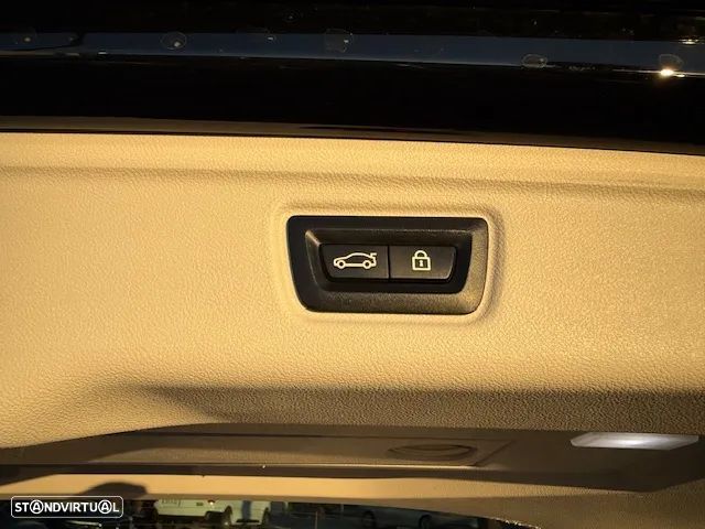 BMW 330 e Touring Aut. Sport Line - 27