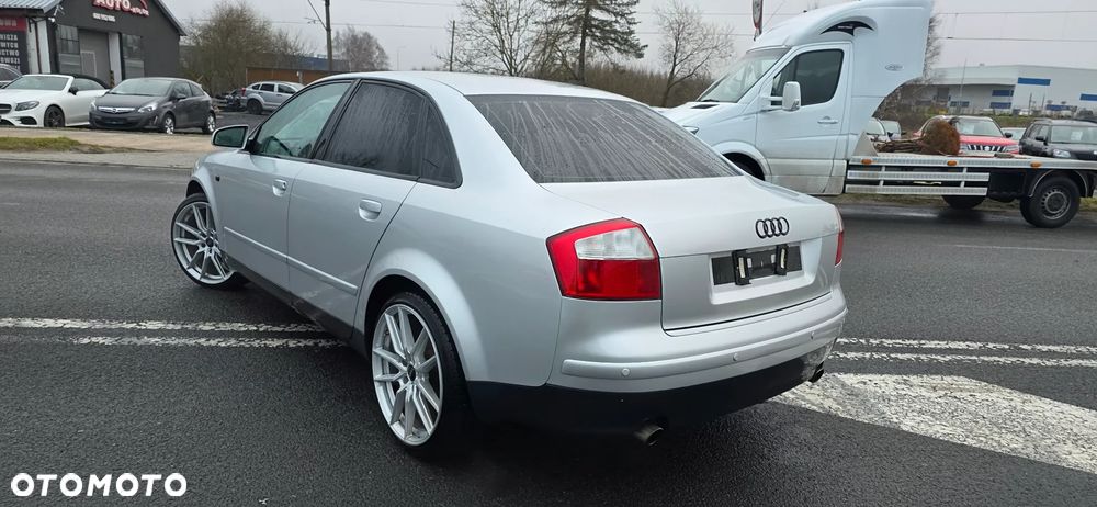Audi A4 Limousine 1.8T - 14