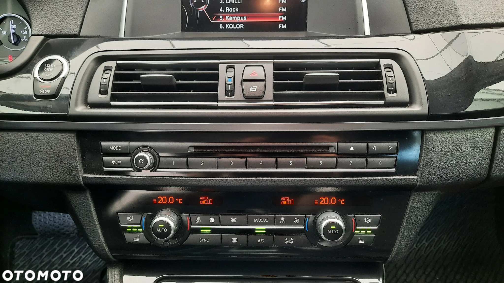 BMW Seria 5 525d xDrive - 13