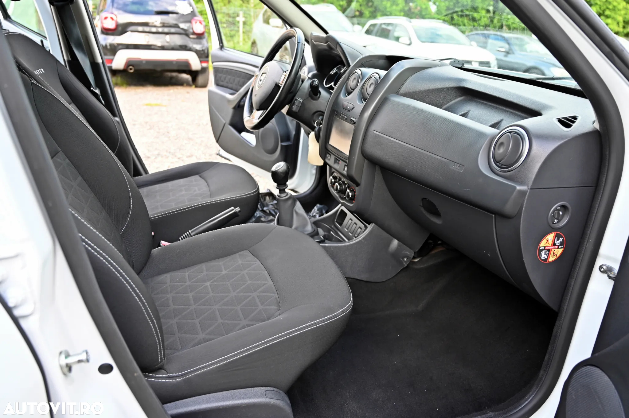 Dacia Duster dCi 110 FAP 4x2 Laureate - 9