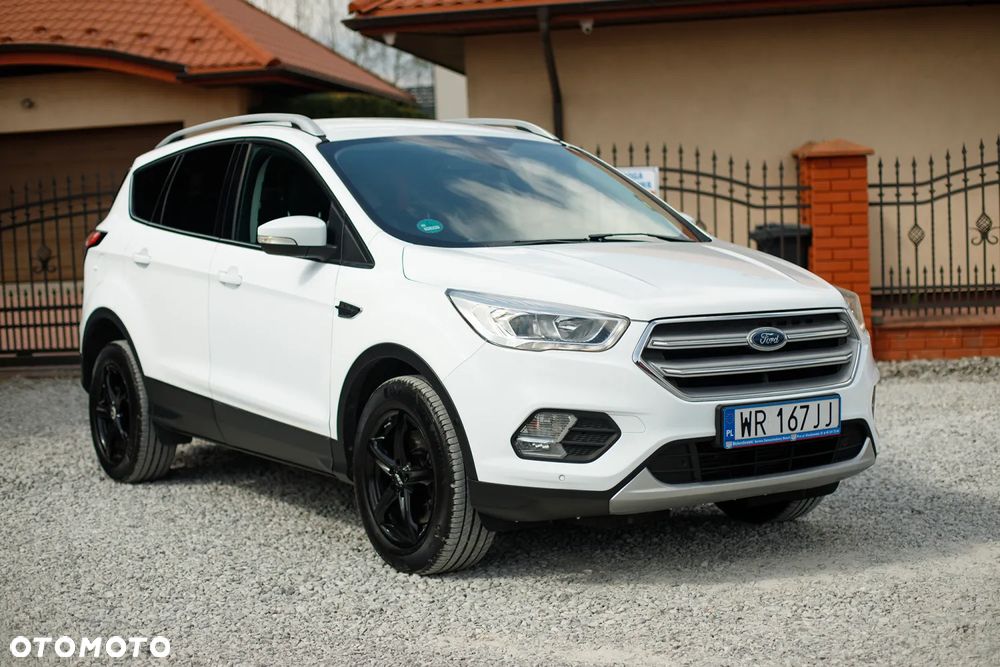 Ford Kuga 2.0 TDCi 2x4 Titanium