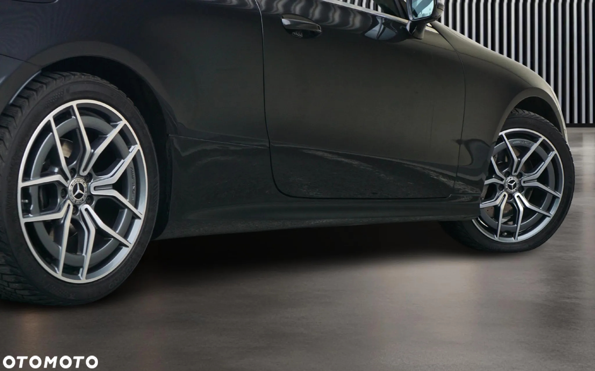 Mercedes-Benz Klasa E 200 Coupe 4-Matic 9G-TRONIC - 11
