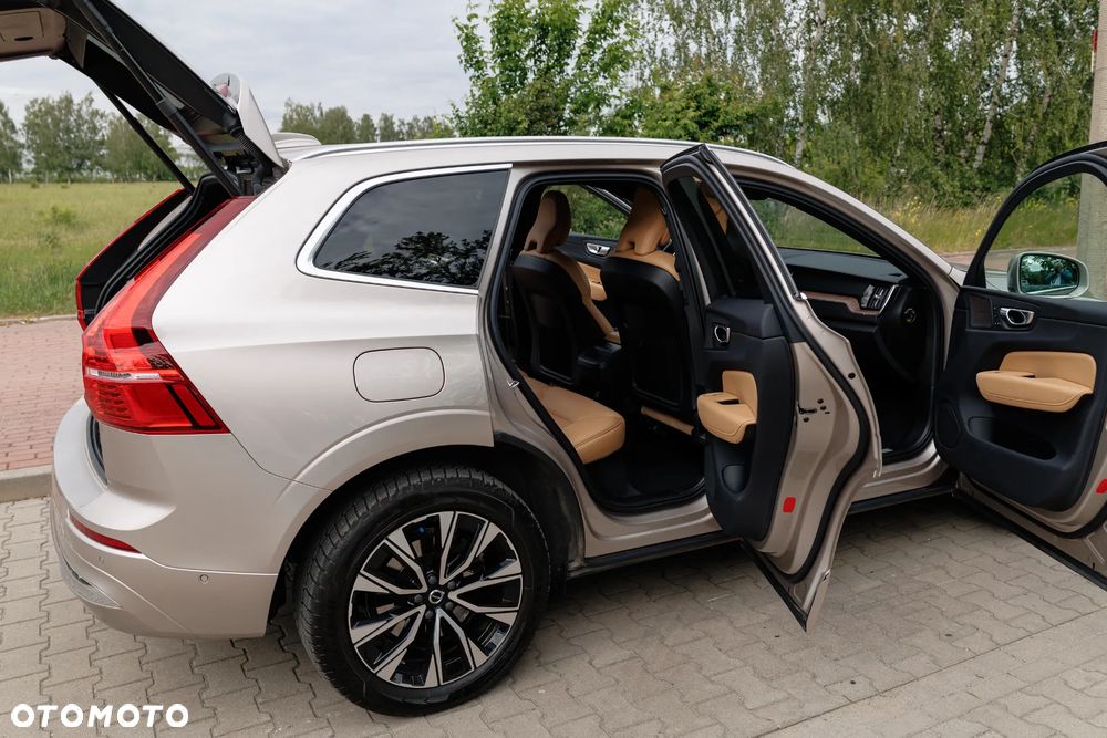 Volvo XC 60 B4 B Plus Bright - 27