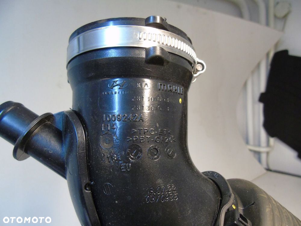 Rura przewód powietrza Hyundai 1.6 T-GDI 28130-N9400 nowy oryginał - 3