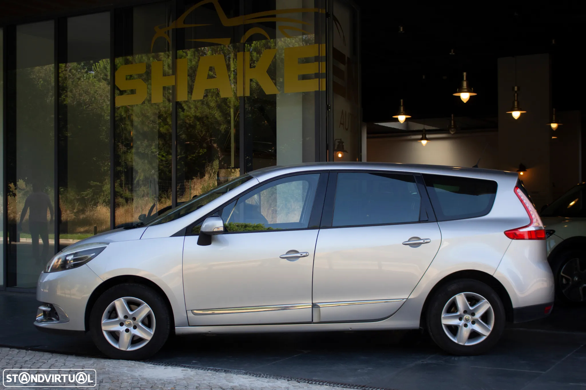 Renault Grand Scénic 1.5 dCi Intens EDC SS - 2
