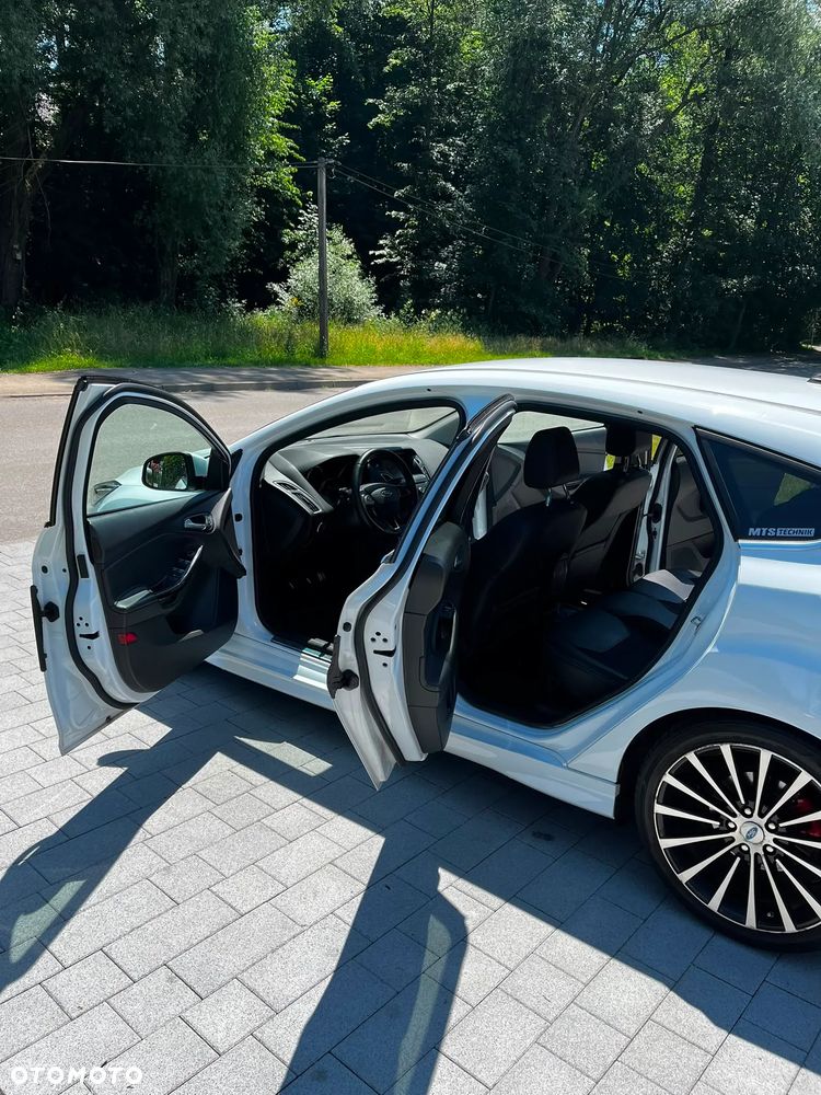 Ford Focus 1.5 EcoBoost STart-Stopp-System ST-LINE - 10