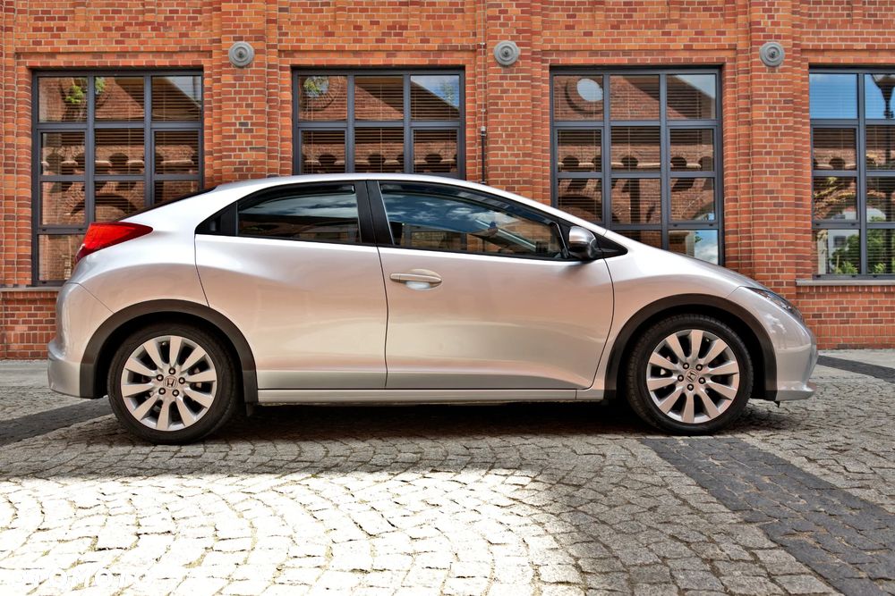 Honda Civic 1.8 i-VTEC Sport - 8