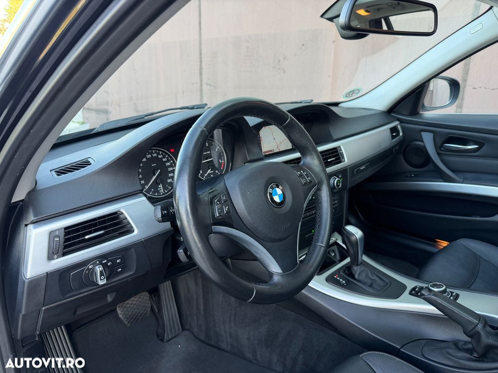 BMW Seria 3 - 32