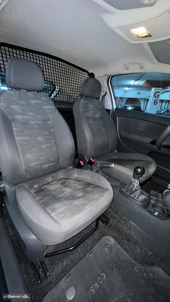 Opel Corsa 1.3 Ctdi Van Ar condicionado - 6